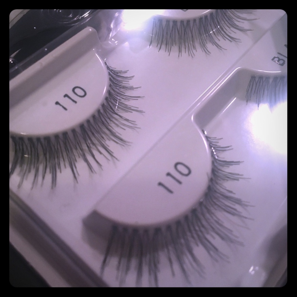 Ardell #110 DELUXE LASH KIT 👀